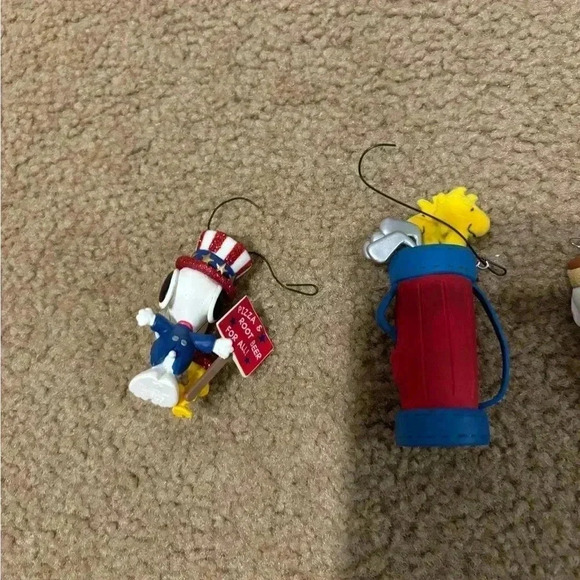 Lot Of 4 Hallmark Keepsake Peanut Collectors Series - Picture 11 of 11